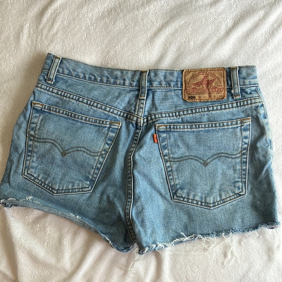 Denim shorts - Picture 2 of 4